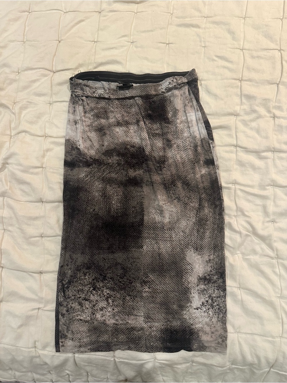 Mossimo Gray Abstract Print Lightweight Skirt Women’s Small
 - Black/Gray